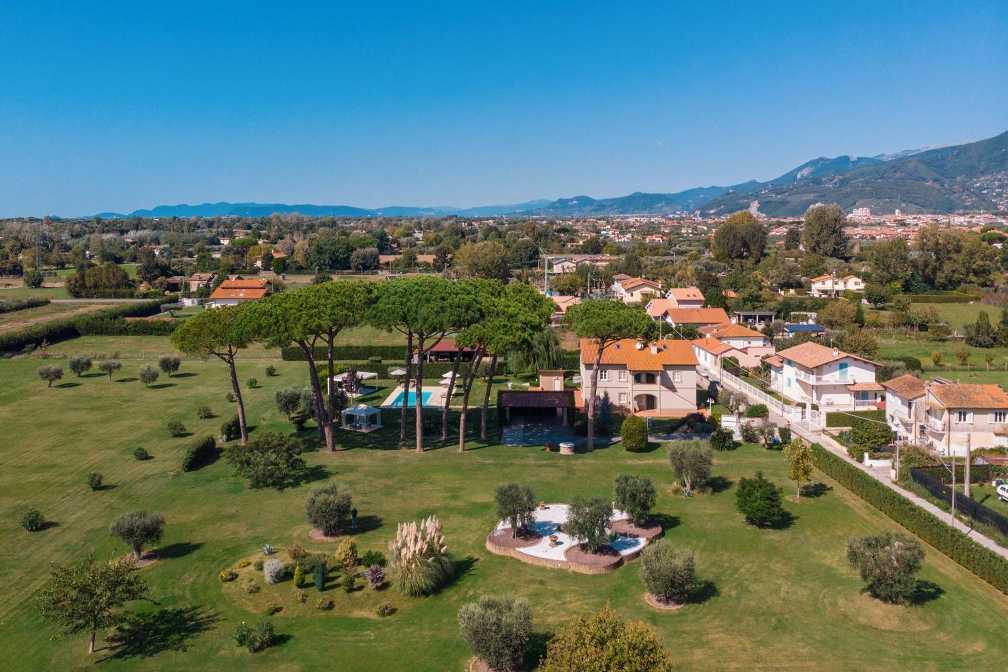 Bed and Breakfast La Campagnola П'єтразанта Екстер'єр фото