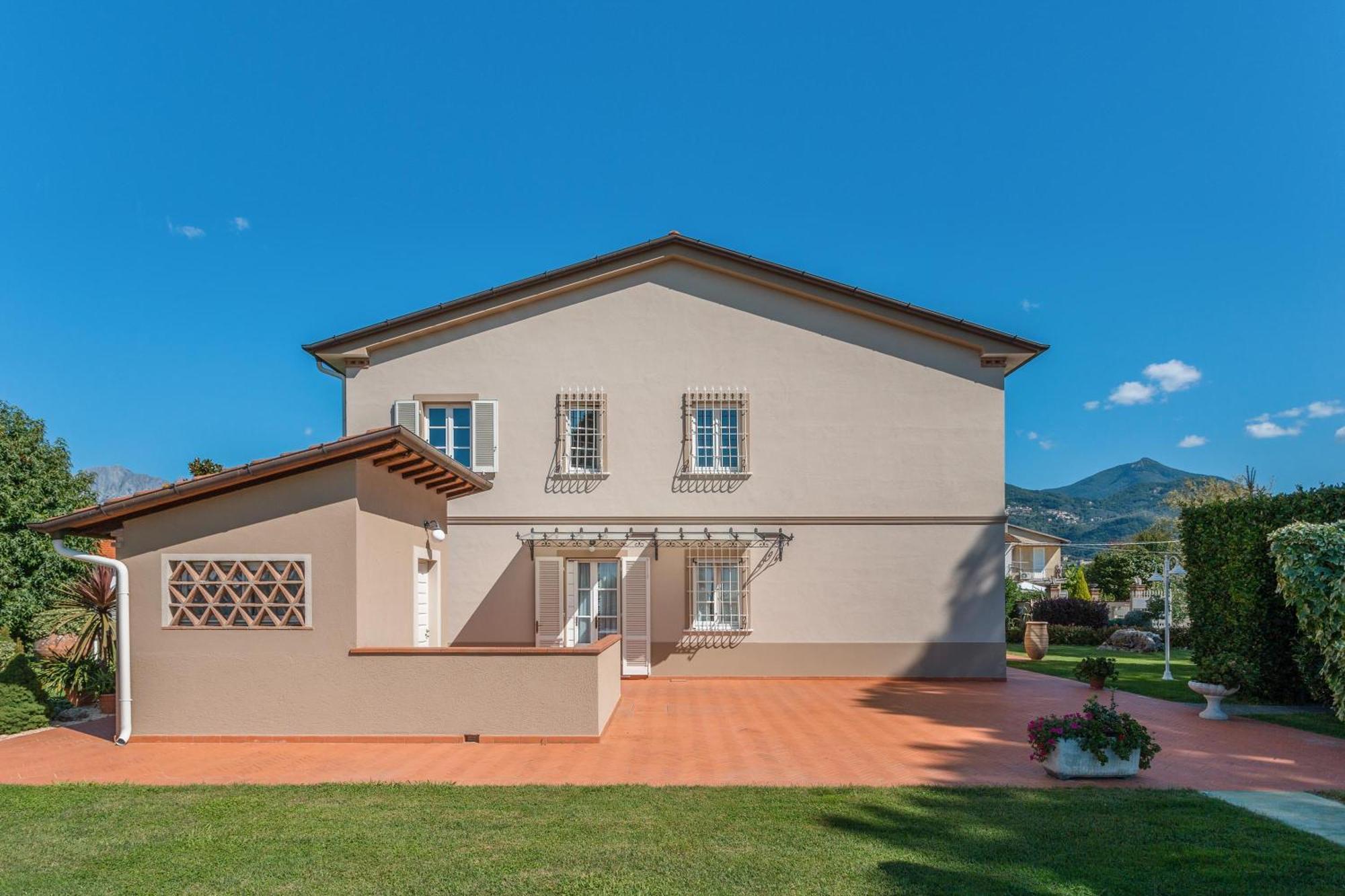 Bed and Breakfast La Campagnola П'єтразанта Екстер'єр фото
